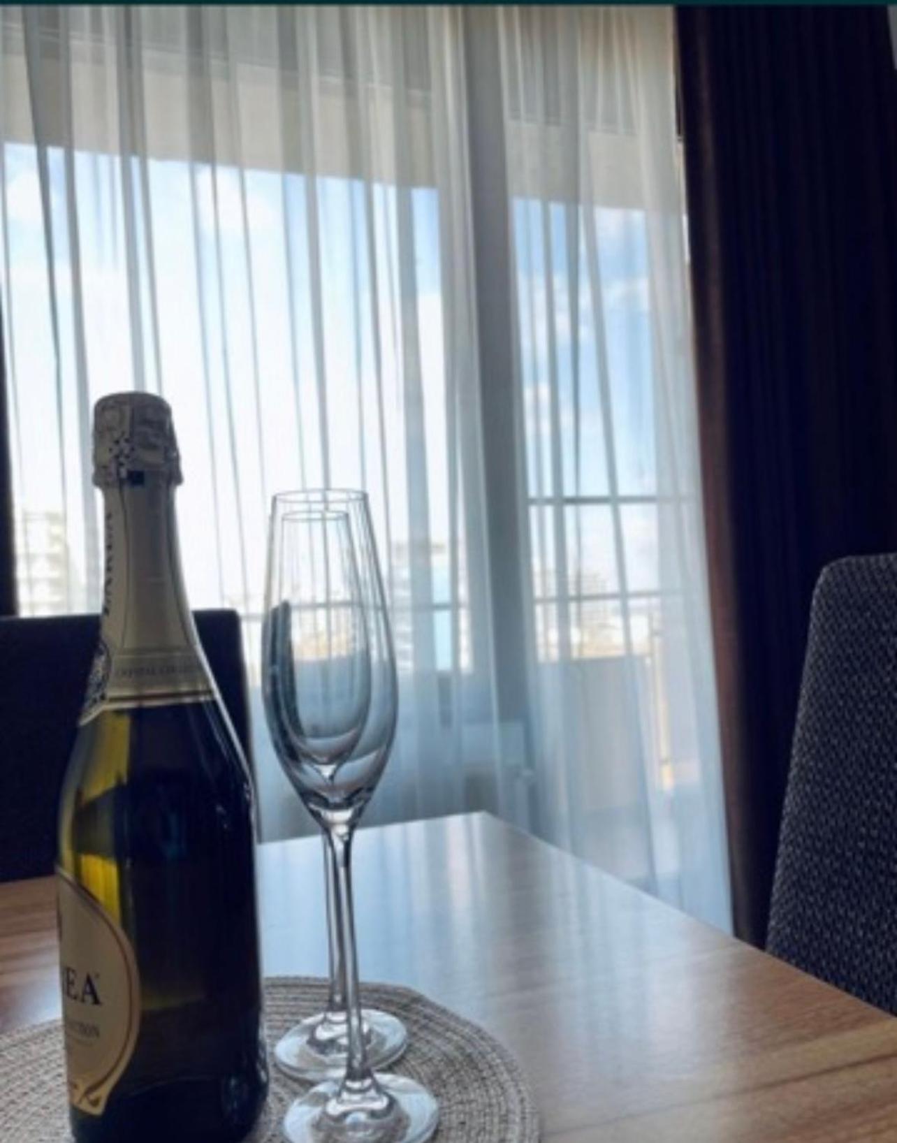 Zenstay Summerland Mamaia Ngoại thất bức ảnh